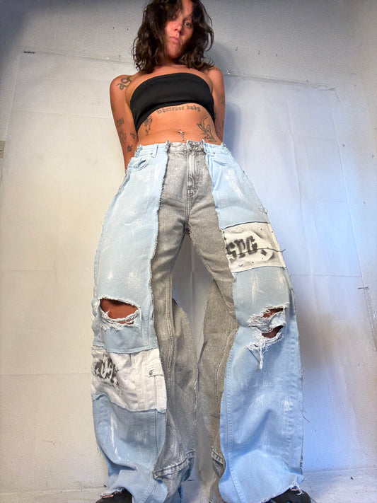 BAGGY RIPPED LIGHT DENIM SPG PANTS
