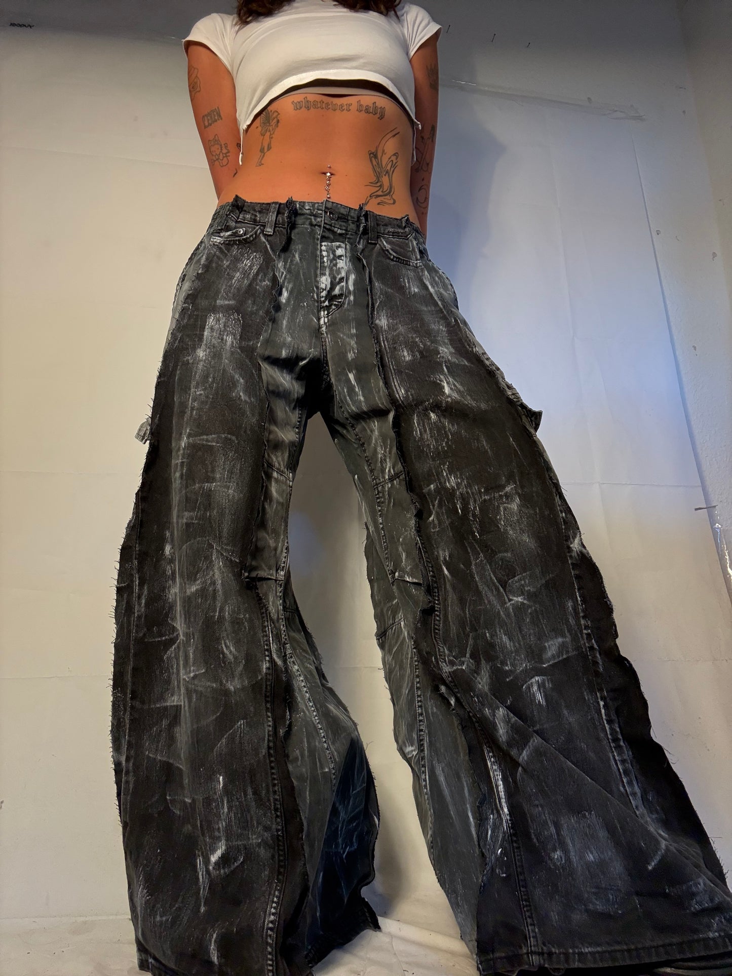 EXTRA BAGGY DARK CARGO DENIM SPG PANTS