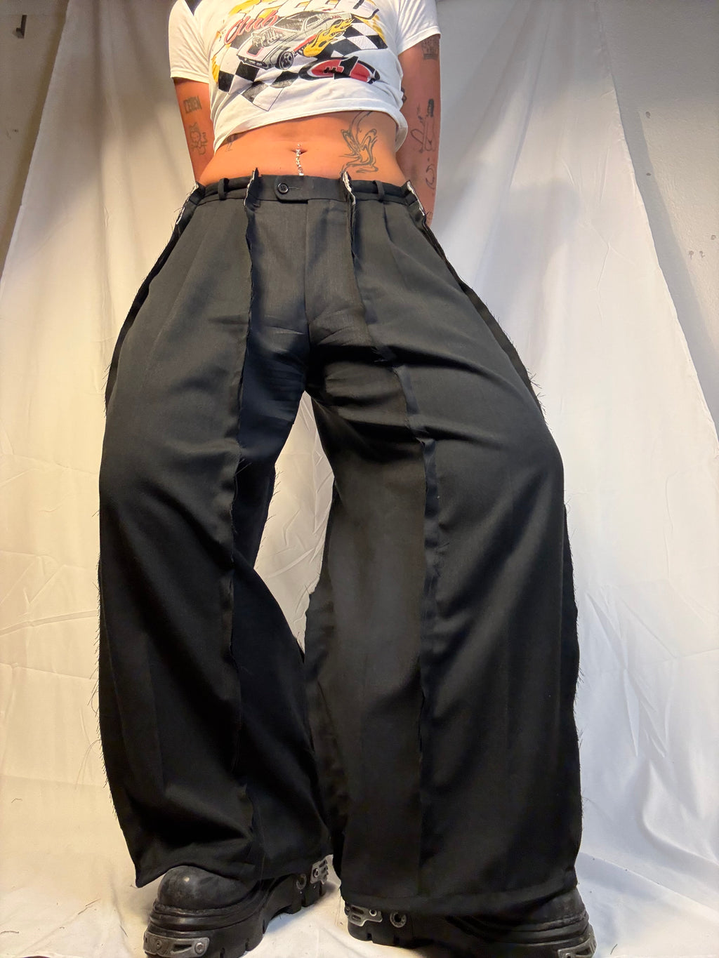 BAGGY ALL BLACK SPG SUITPANTS