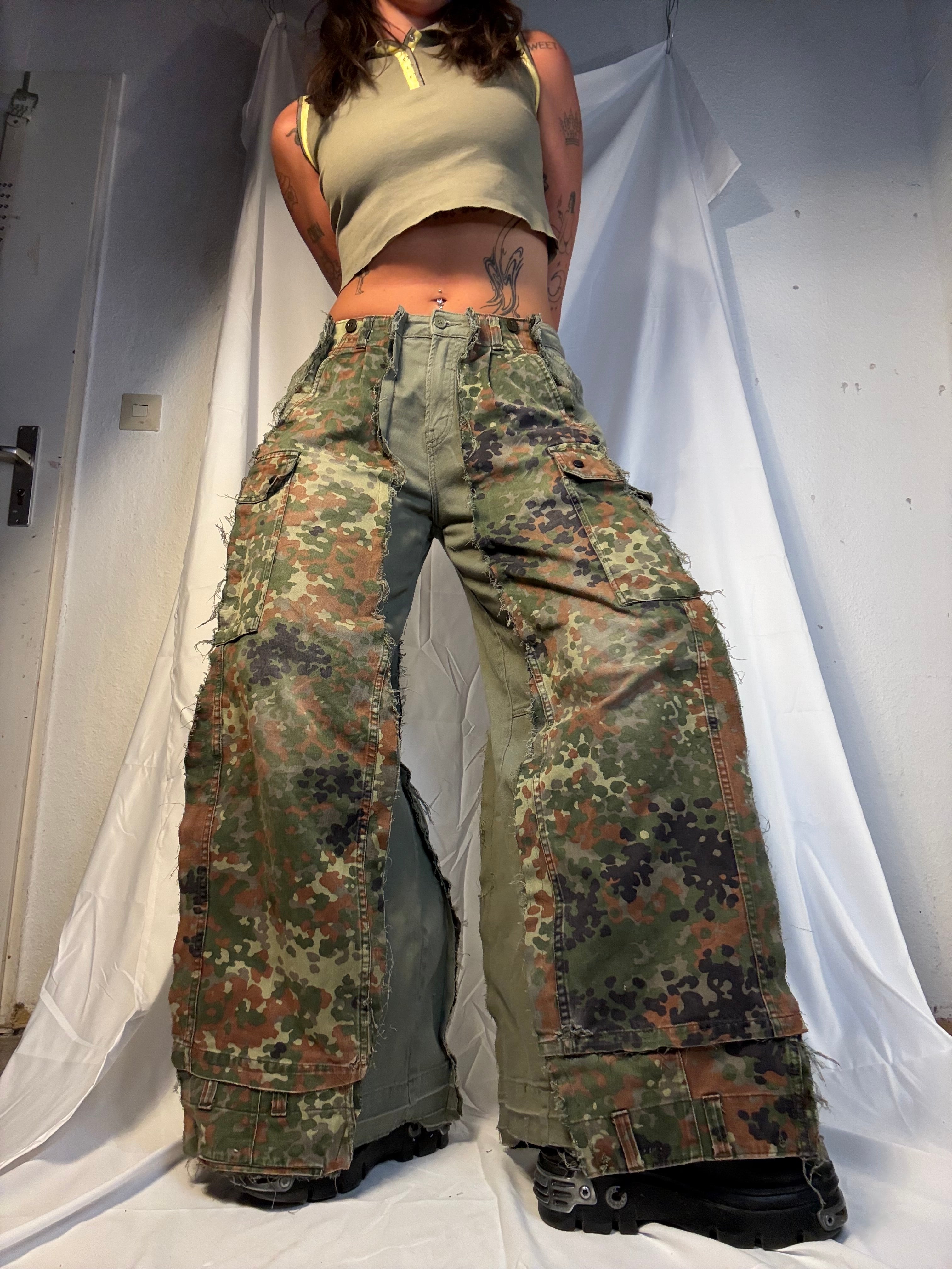 BAGGY GREEN CAMO SPG PANTS