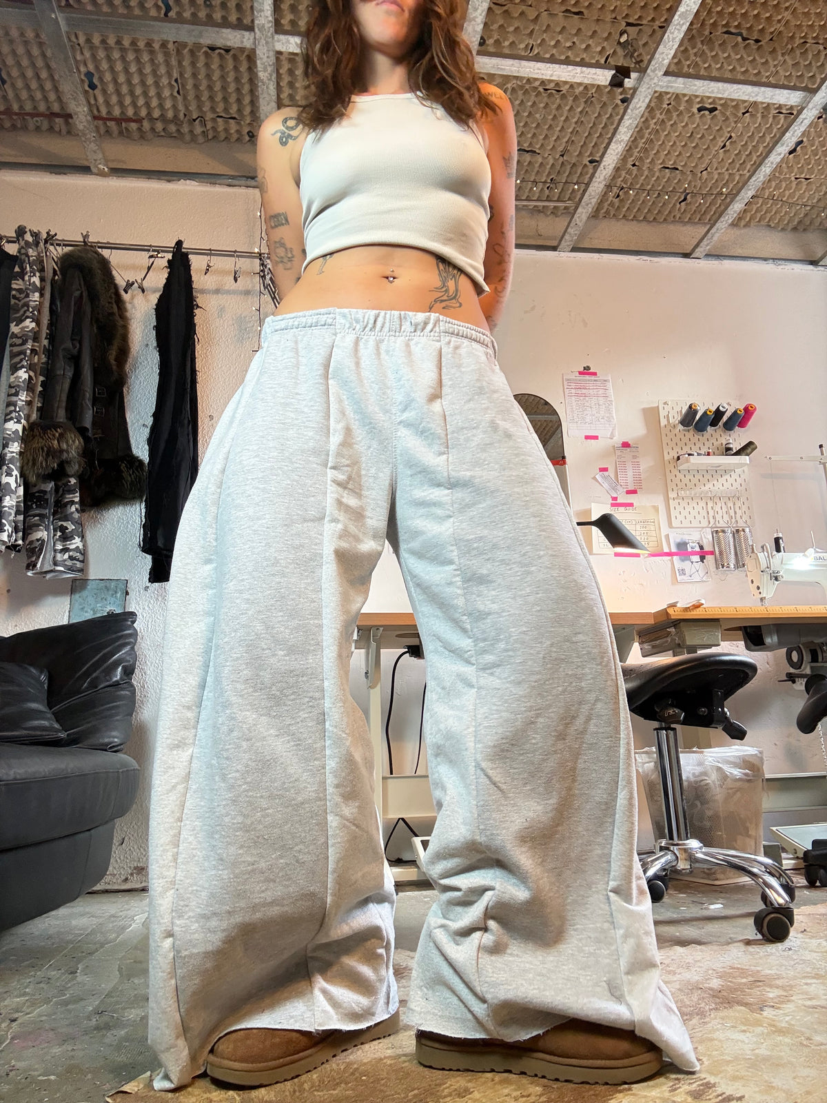 EXTRA BAGGY GREY SPG SWEATPANTS
