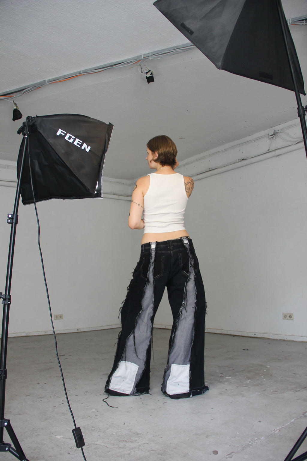 BAGGY INSIDE-OUT DENIM SPG PANTS