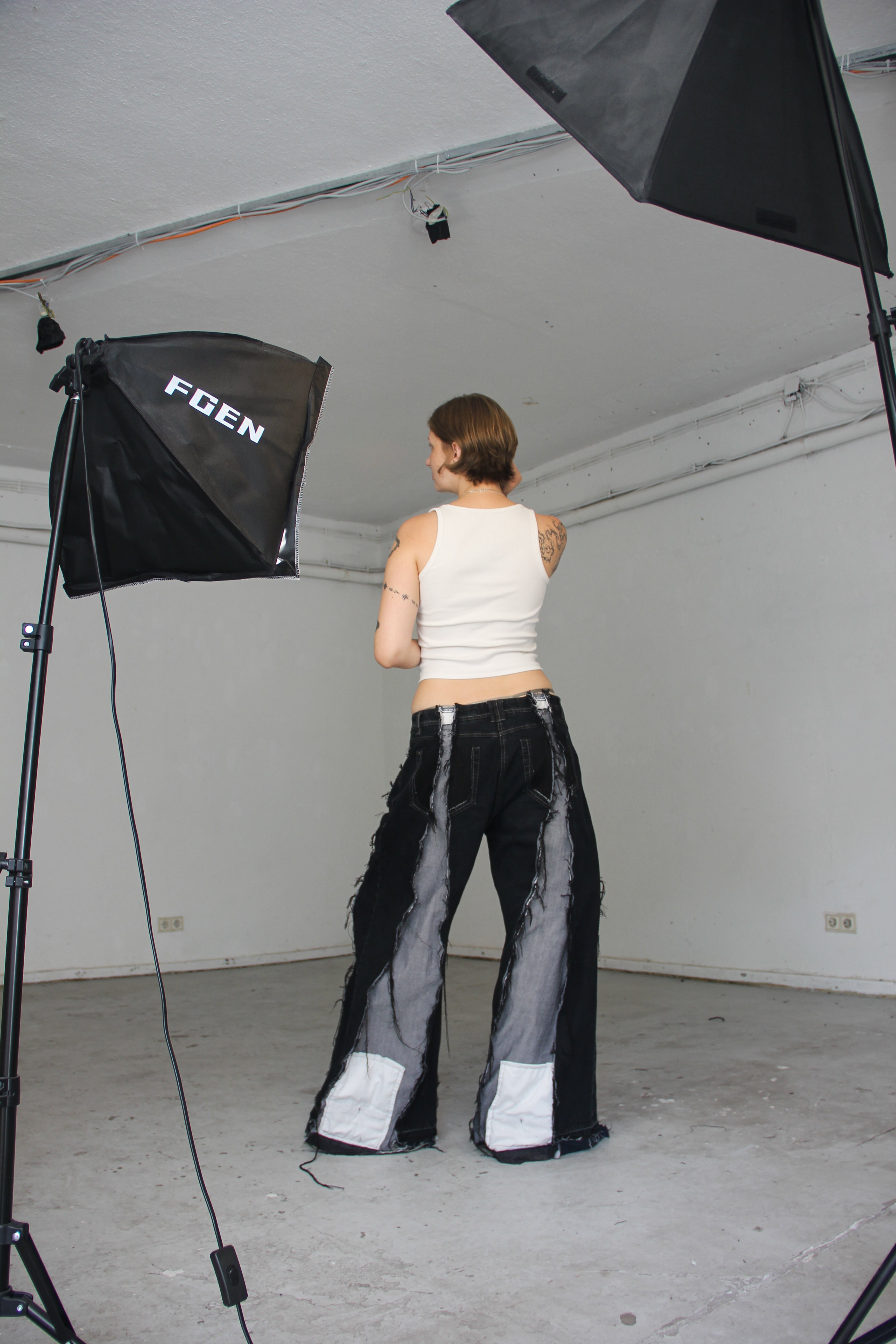 BAGGY INSIDE-OUT DENIM SPG PANTS