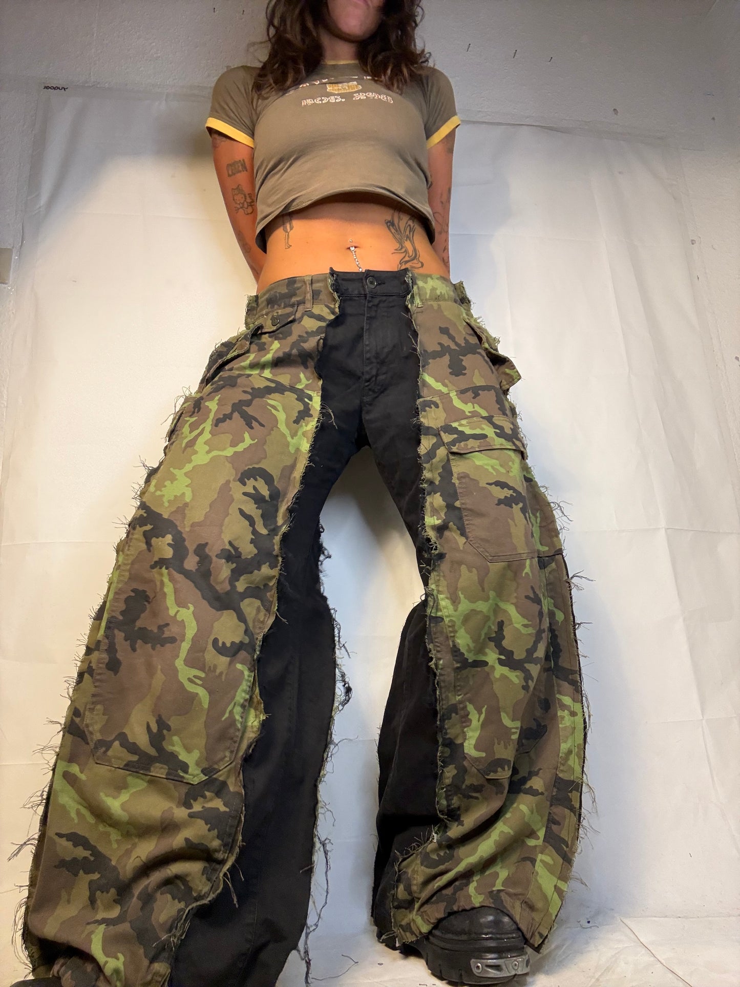BAGGY CAMO/BLACK SPG PANTS