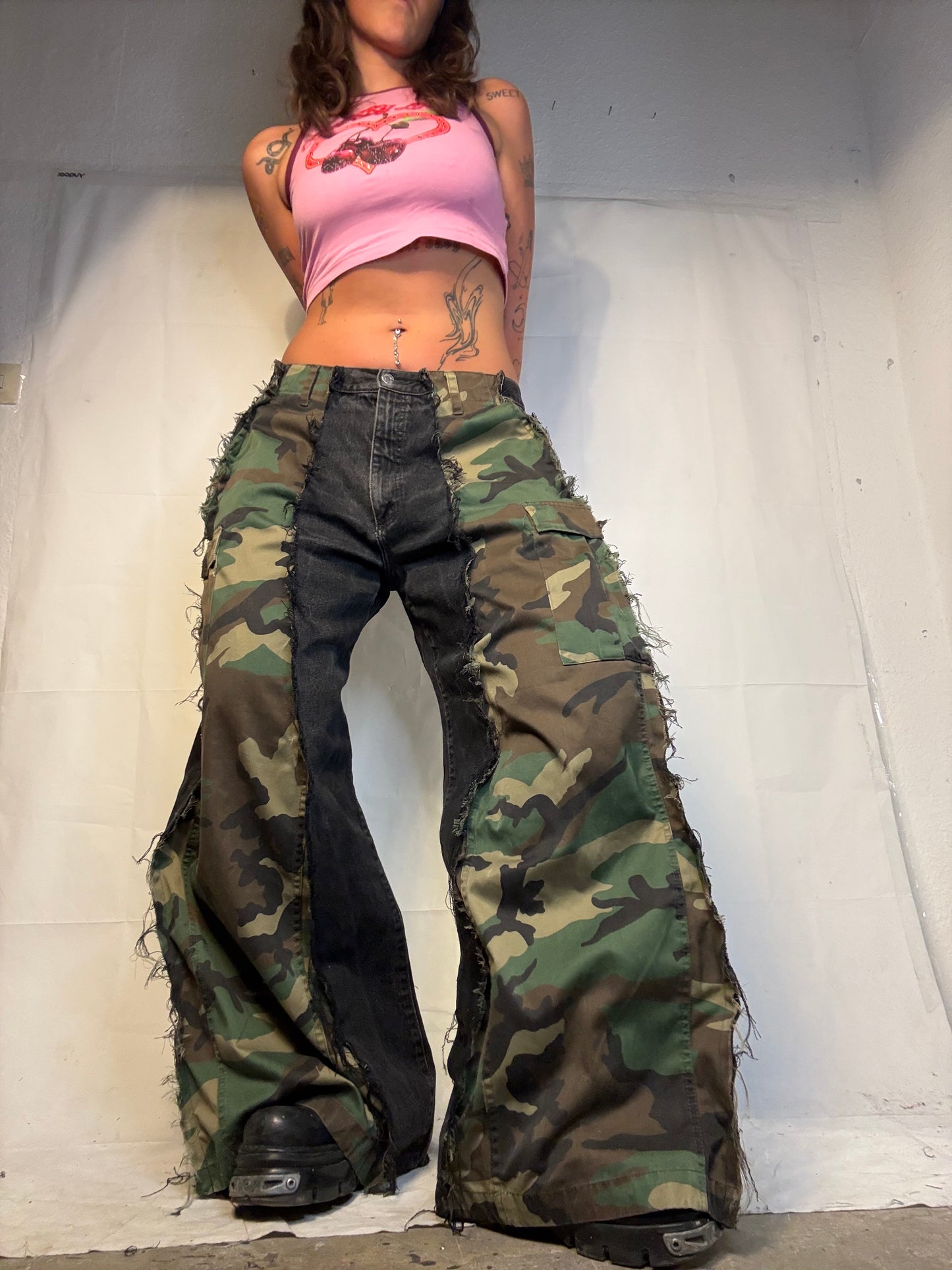 BAGGY LONG CAMO/BLACK SPG PANTS