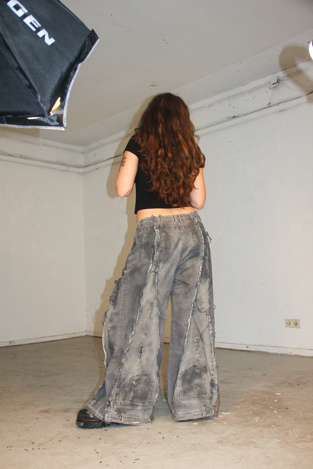 FLARED STAINED DOUBLE GREY SPG PANTS