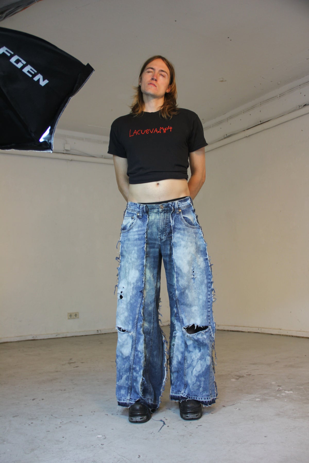 FLARED BLEACHED STAINED DENIM SPG PANTS