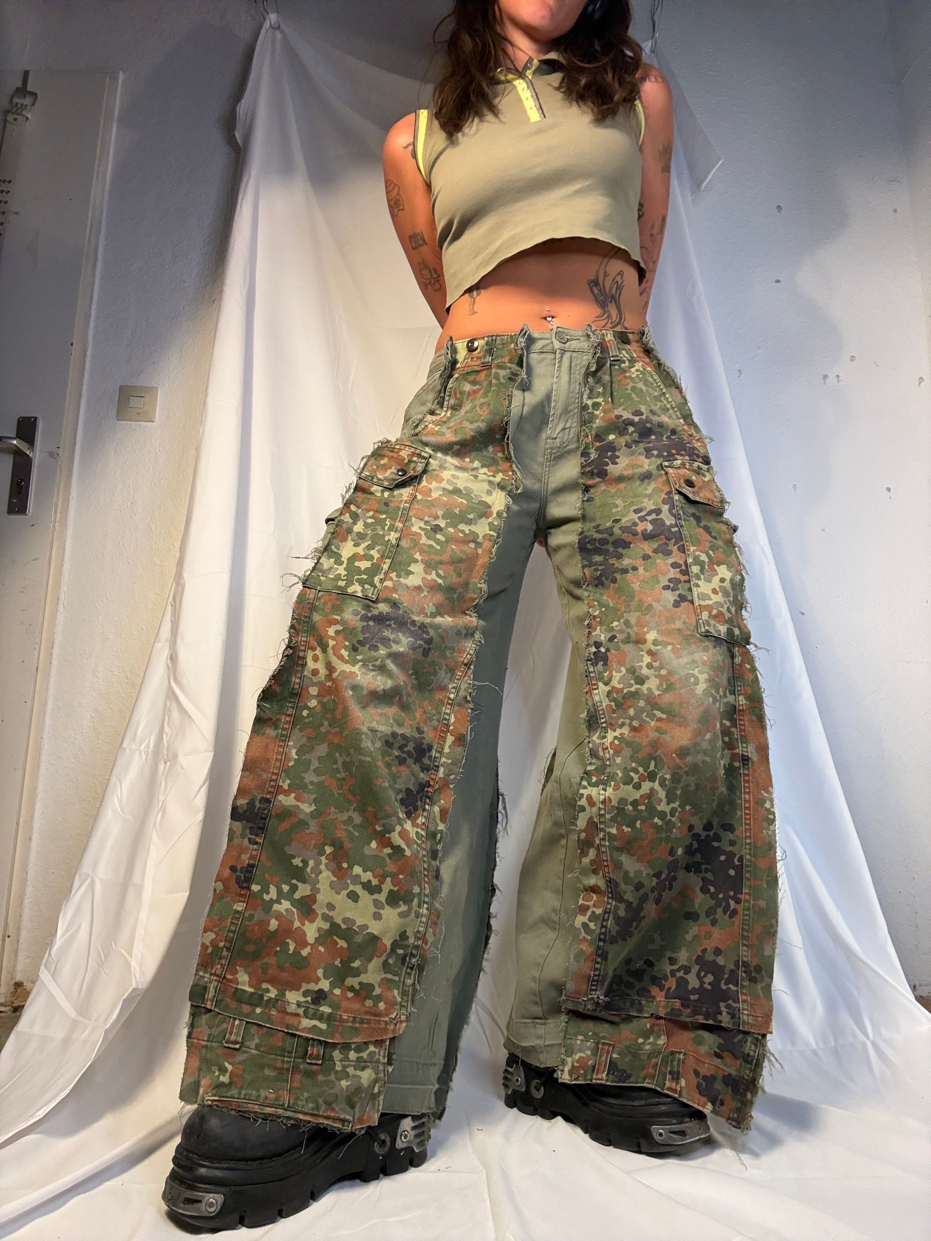 BAGGY GREEN CAMO SPG PANTS