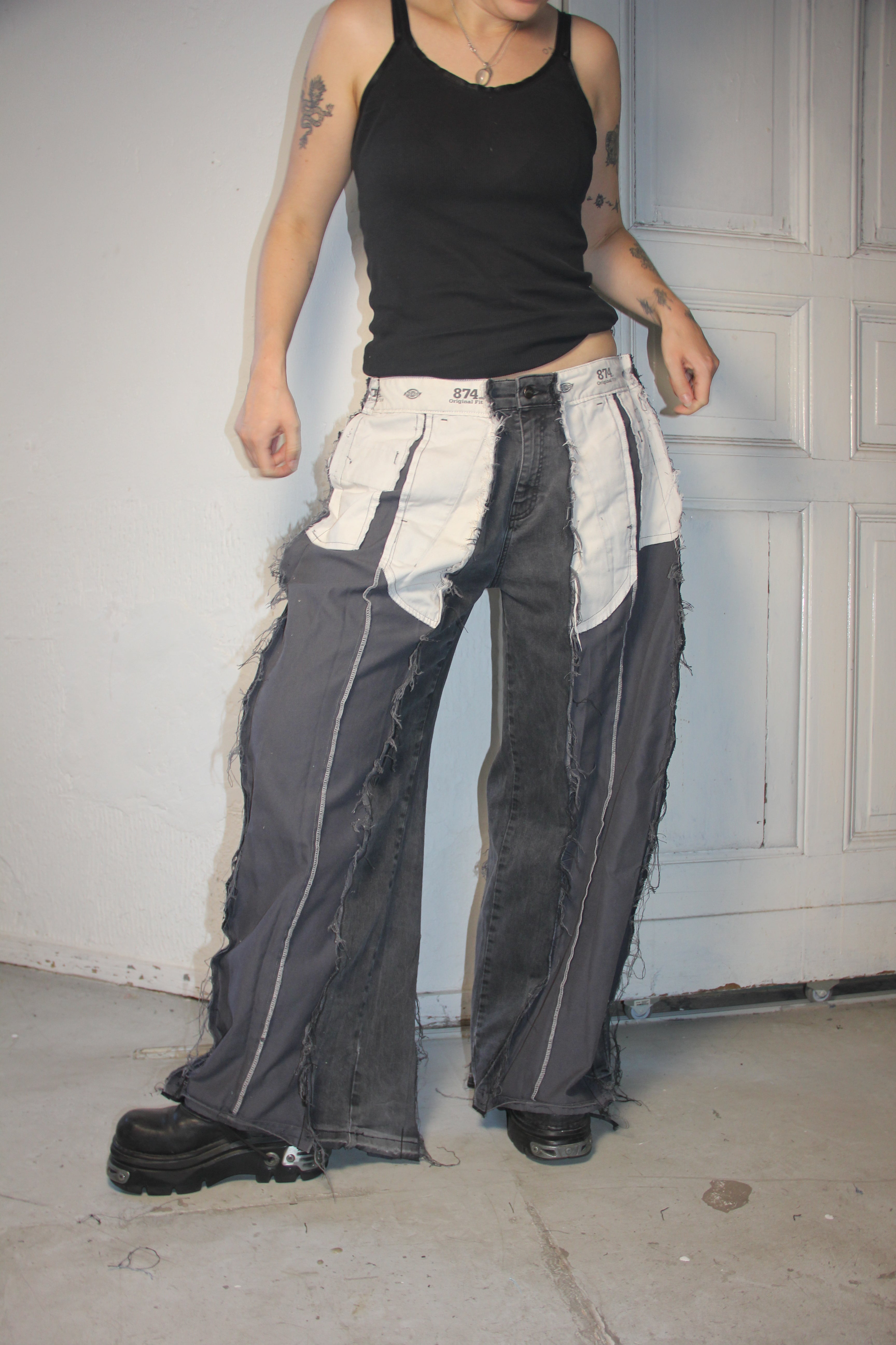 LIMITED EDITION BAGGY DARK GREY INSIDE-OUT CARGO SPG PANTS