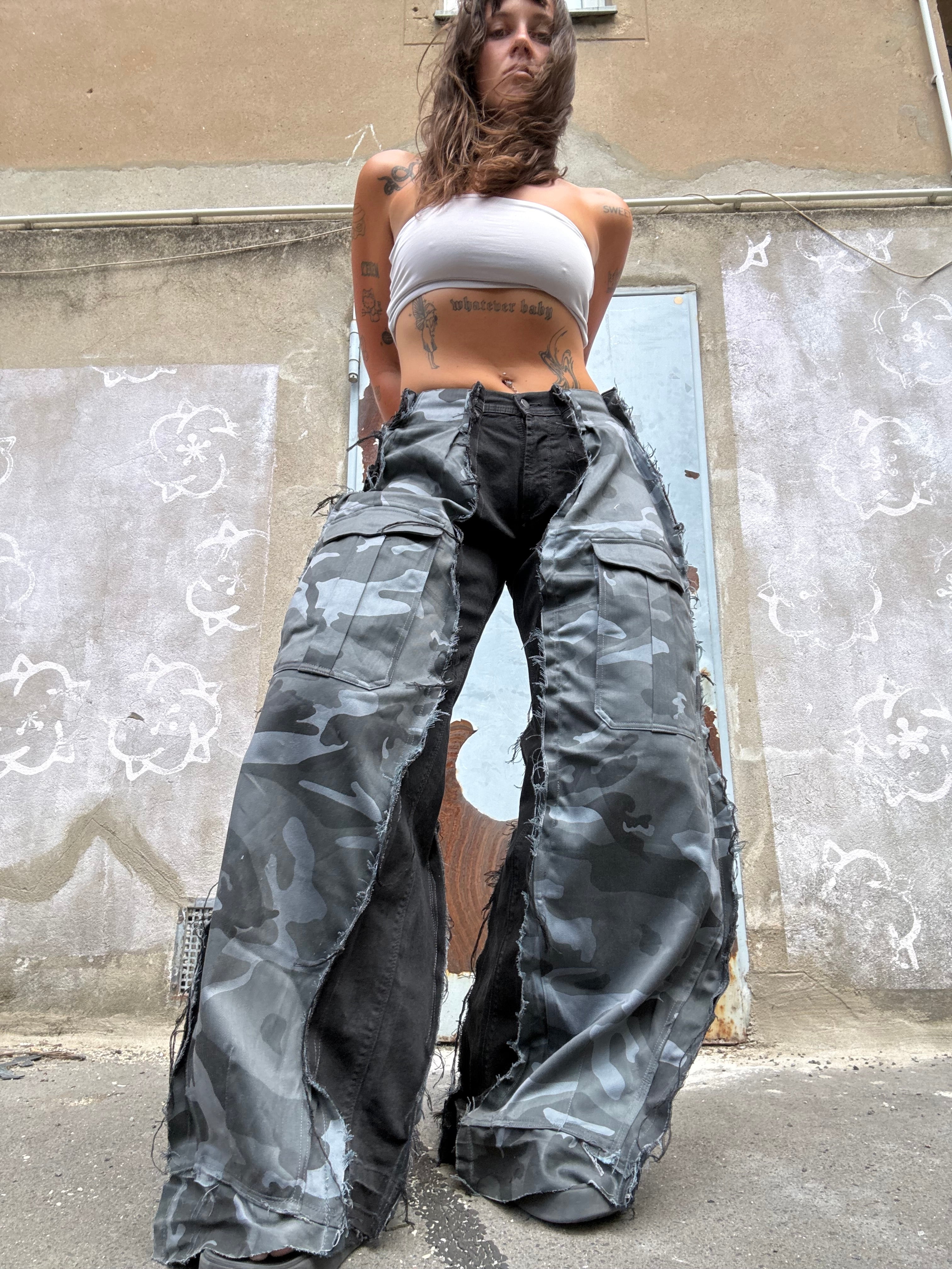DARK CAMO/BLACK SPG PANTS