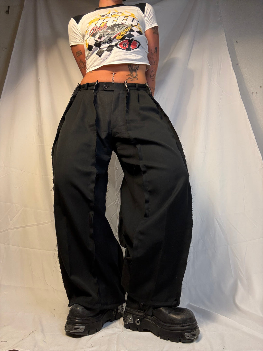 BAGGY ALL BLACK SPG SUITPANTS