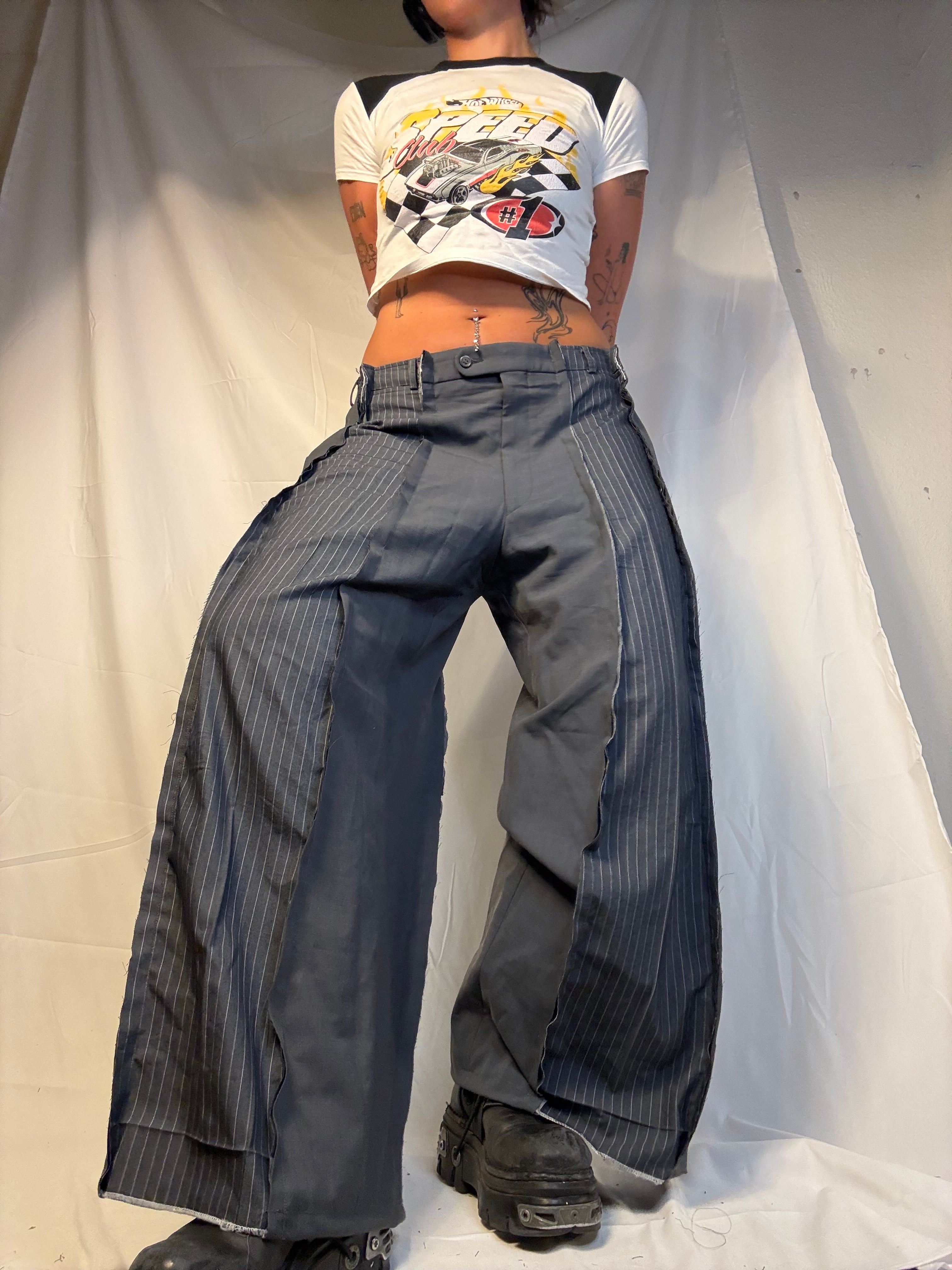 WIDE GREY-BLUE PINSTIBE SPG SUITPANTS