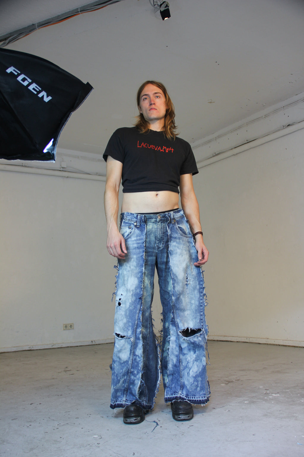 FLARED BLEACHED STAINED DENIM SPG PANTS