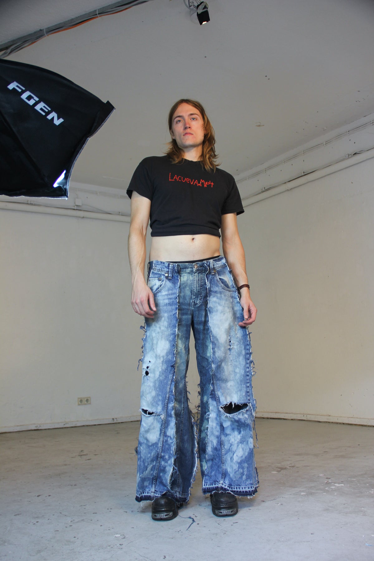 FLARED BLEACHED STAINED DENIM SPG PANTS