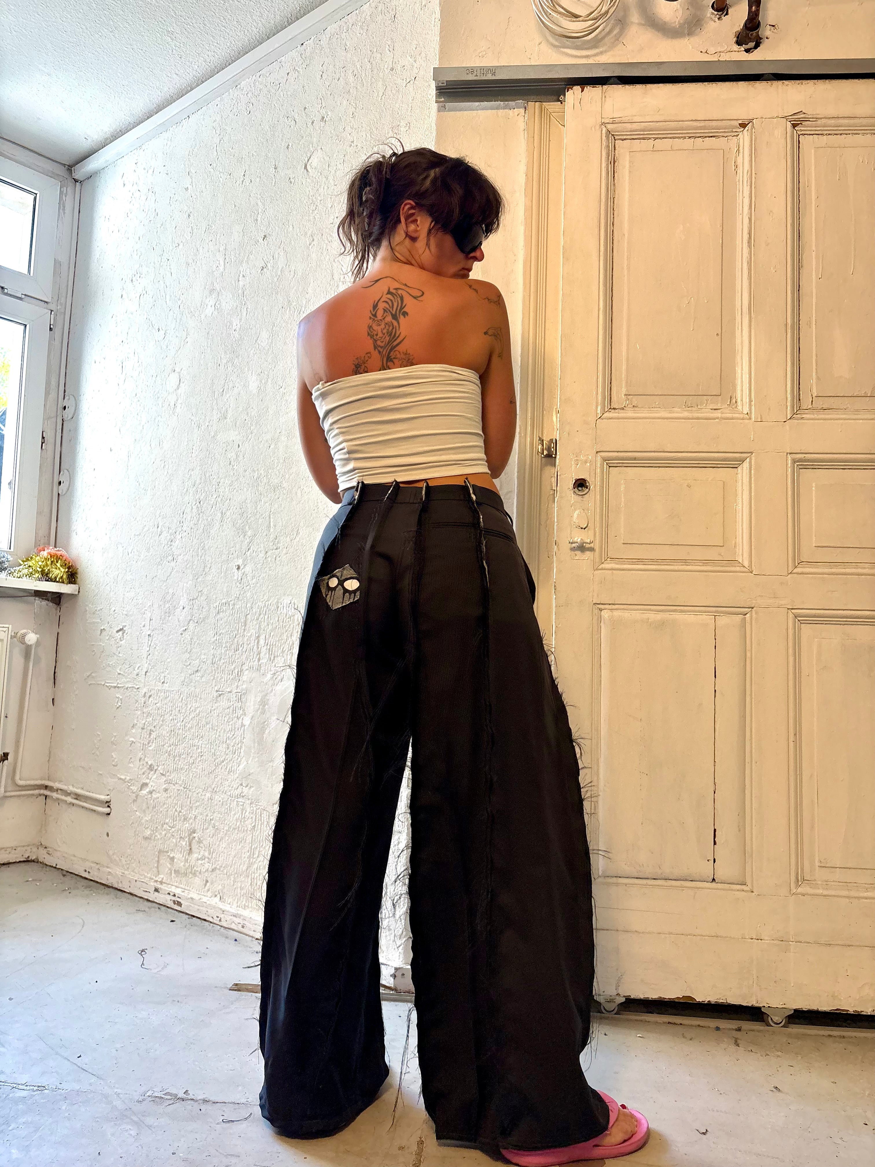 BAGGY DARK SPG SUITPANTS