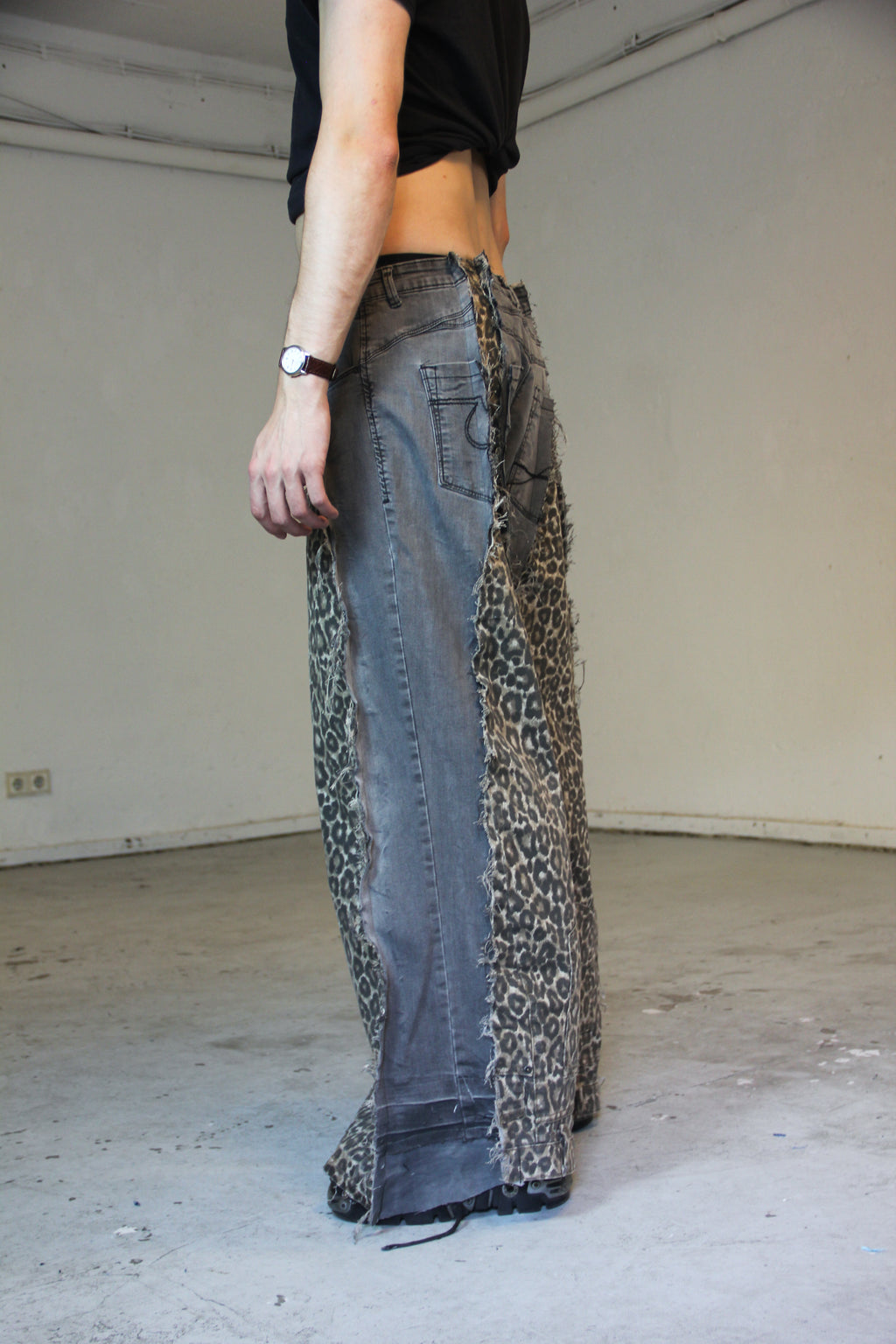 BAGGY LEO/GREY DENIM SPG PANTS