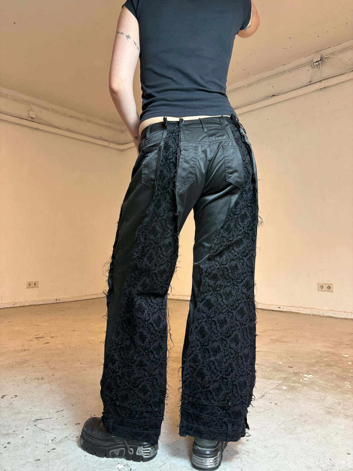 LIMITED EDITION BLACK PATTERNED SPG PANTS
