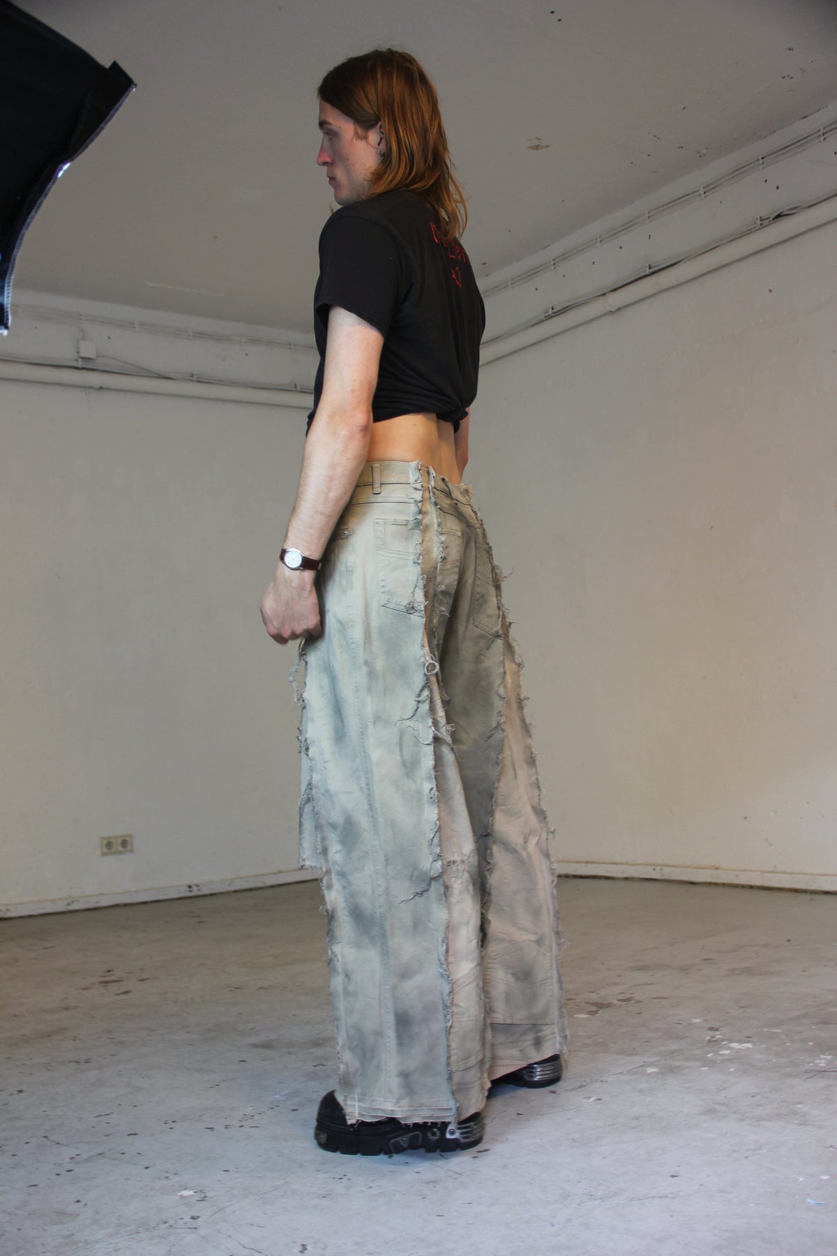 BAGGY RIPPED GREY-STAINED SPG PANTS