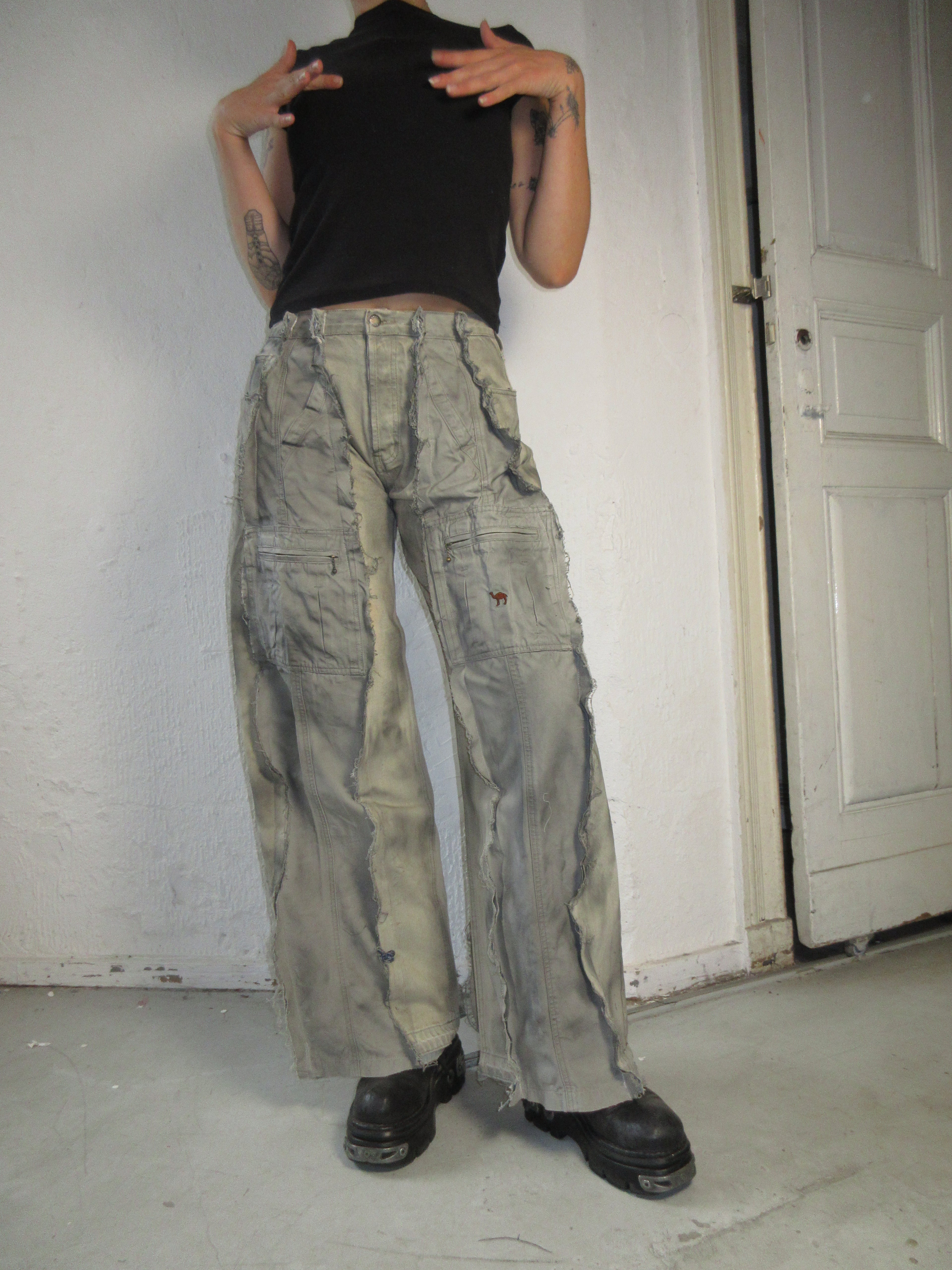 EXTRA LONG STAINED DENIM/CARGO SPG PANTS