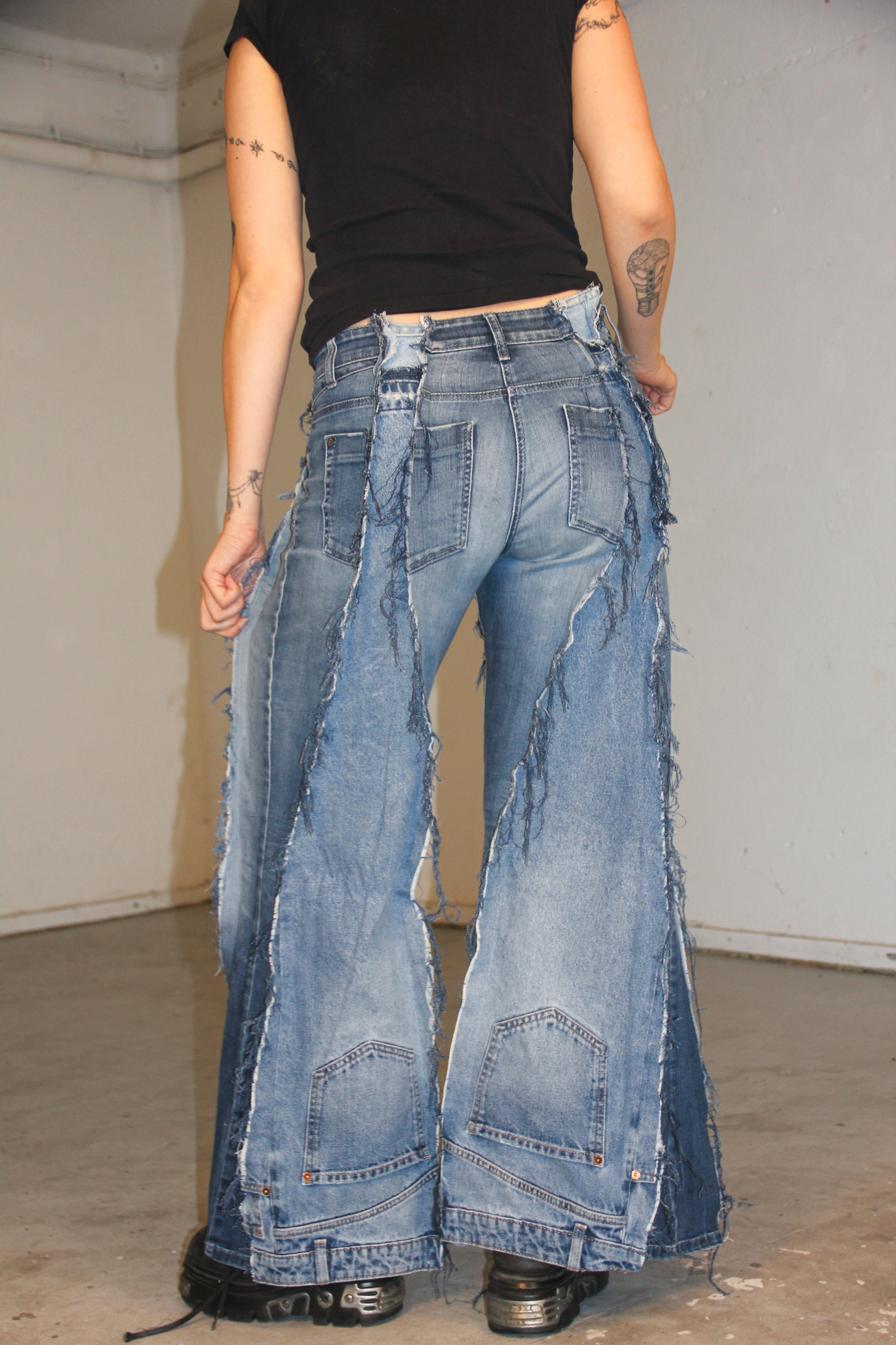 CLASSIC RIPPED DENIM SPG PANTS