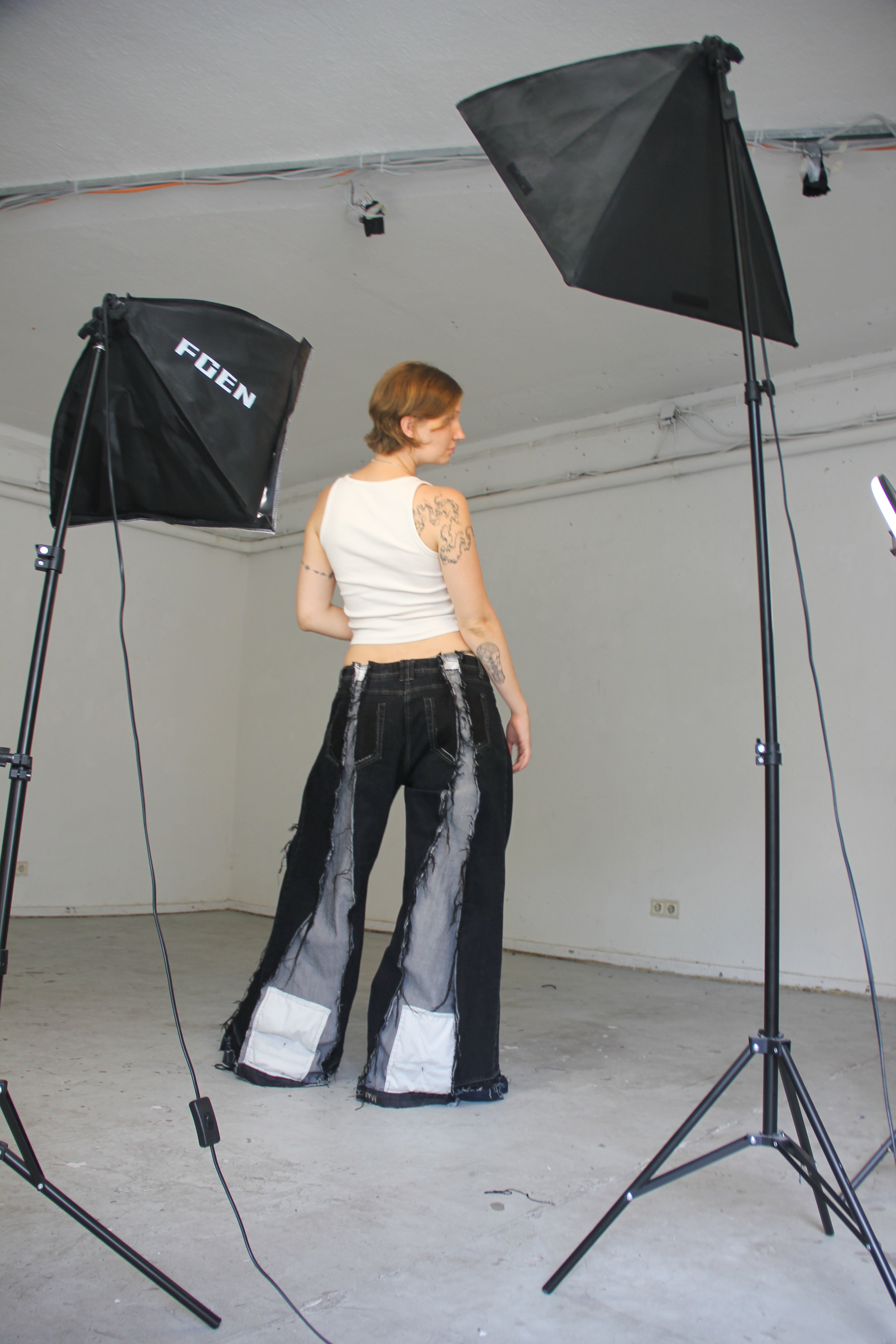 BAGGY INSIDE-OUT DENIM SPG PANTS