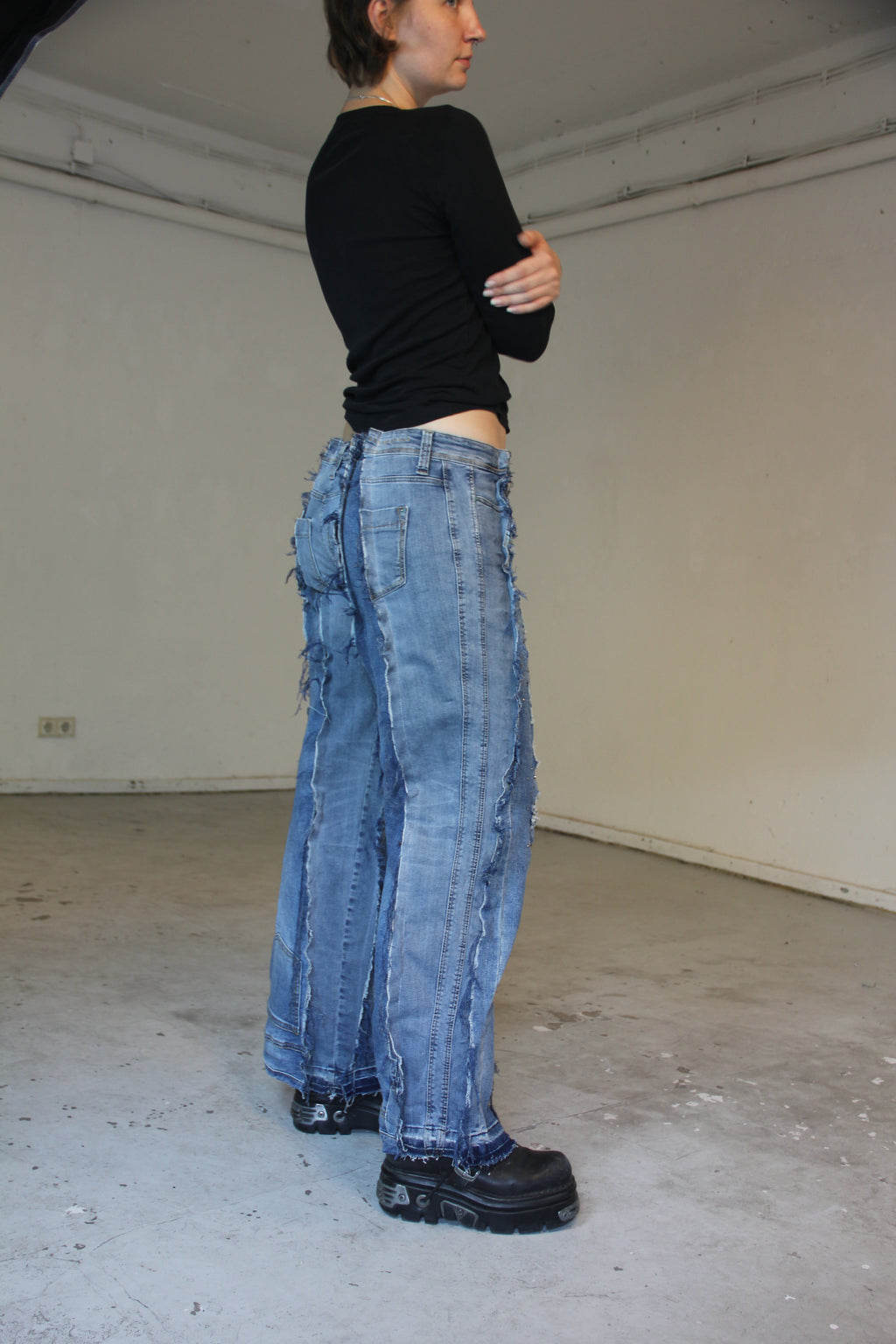 LIMITED EDITION Y2K RHINESTONE LOWRISE DENIM SPG PANTS