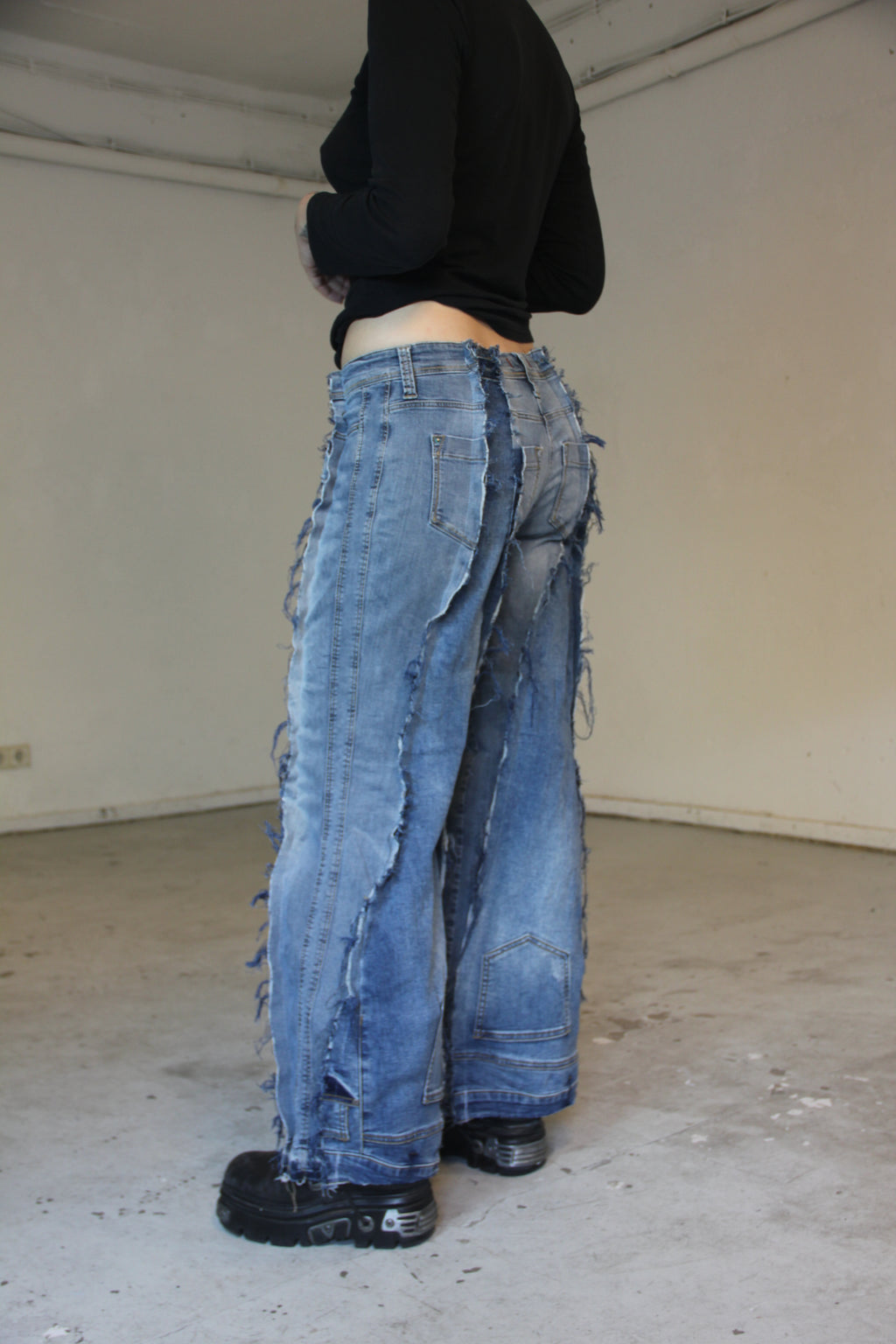 LIMITED EDITION Y2K RHINESTONE LOWRISE DENIM SPG PANTS