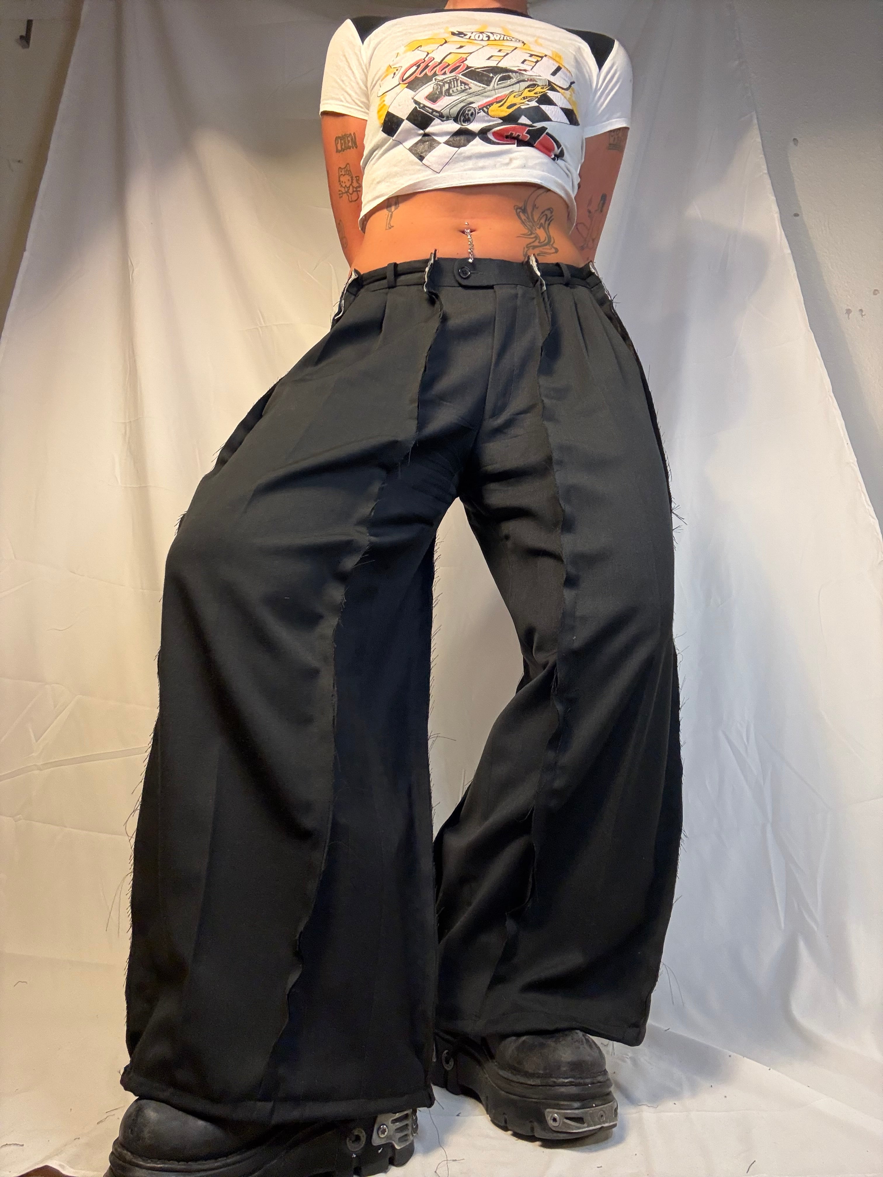 BAGGY ALL BLACK SPG SUITPANTS