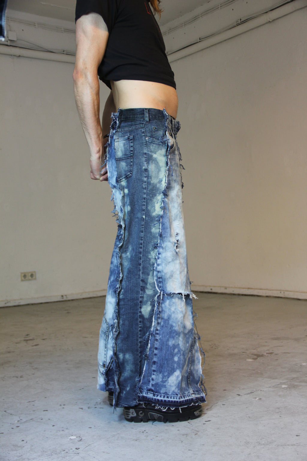 FLARED BLEACHED STAINED DENIM SPG PANTS